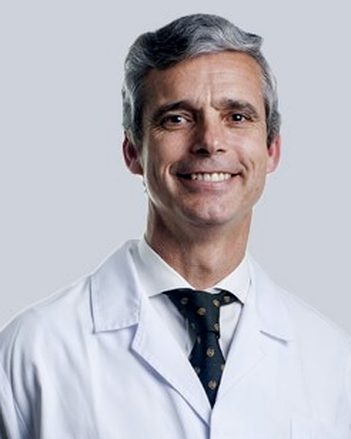 Dr. Manuel Limbert